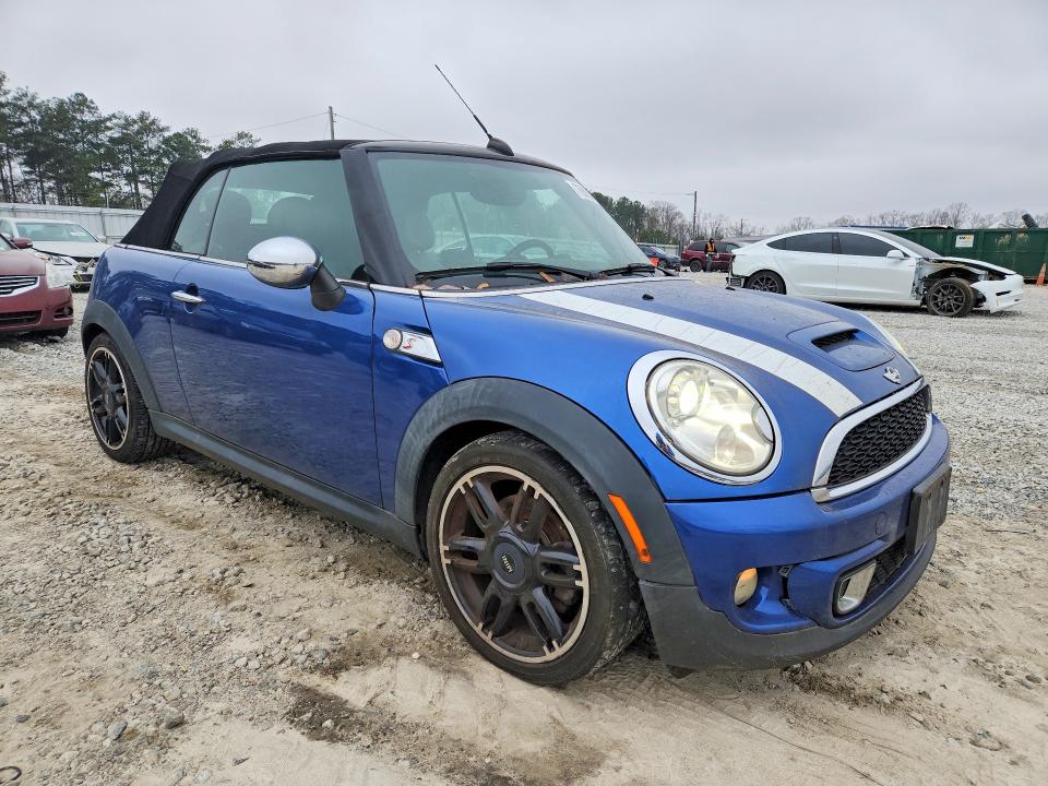 2014 Mini Cooper VIN WMWZP3C53ET707723 COPART salvage auction — MINOR DENT/SCRATCHES, Md - Certificate Of Title, sold $2,550 on 2026-07-07 (photo 4)