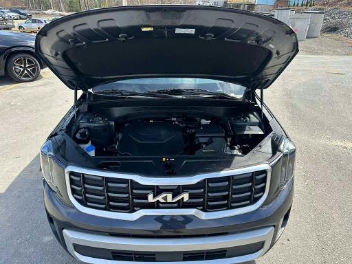 2025 Kia Telluride VIN 5XYP64GC1SG582644 COPART salvage auction — MINOR DENT/SCRATCHES, FL - CERTIFICATE OF DESTRUCTION, sold $15,800 on 2026-07-29 (photo 5)