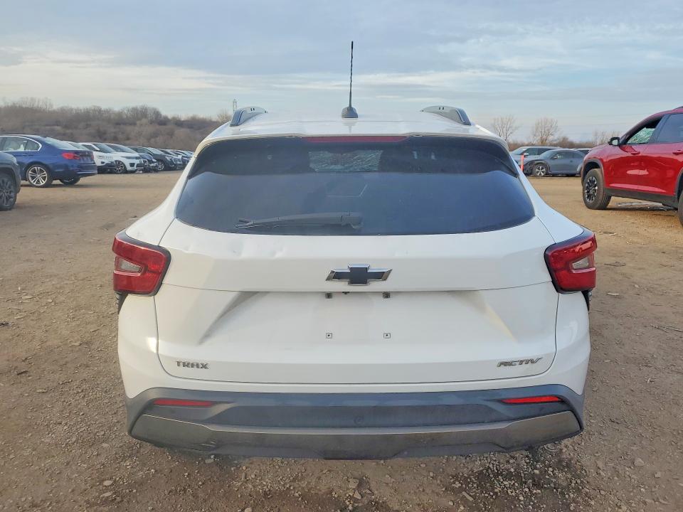 2025 Chevrolet Trax VIN KL77LKEP9SC162781 COPART salvage auction — HAIL, Il - Salvage Certificate, sold $5,700 on 2026-07-03 (photo 6)