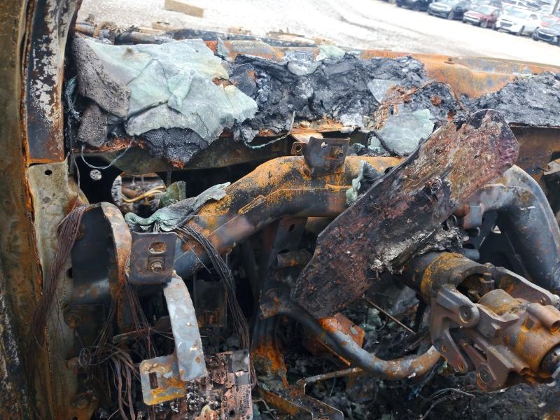 2018 Gmc SIERRA VIN 1GTV2LEC4JZ201823 COPART salvage auction — BURN, KY - BILL OF SALE/PART ONLY/NO TITL, sold $250 on 2026-07-22 (photo 9)