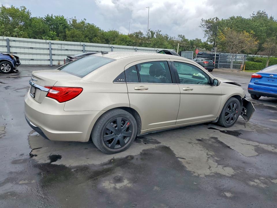 2014 Chrysler 200 VIN 1C3CCBAGXEN101430 COPART salvage auction — FRONT END, Salvage Title, sold $600 on 2026-07-27 (photo 3)