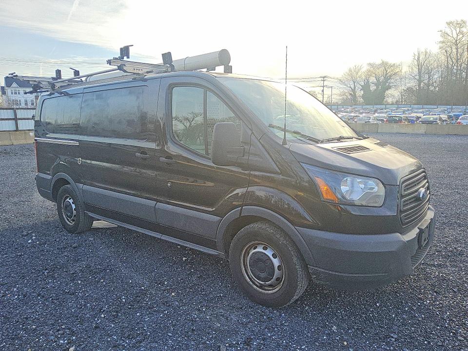 2018 Ford Transit VIN 1FTYE1YM6JKA32989 COPART salvage auction — MINOR DENT/SCRATCHES, MD - CERTIFICATE OF TITLE, sold $4,950 on 2026-07-09 (photo 4)