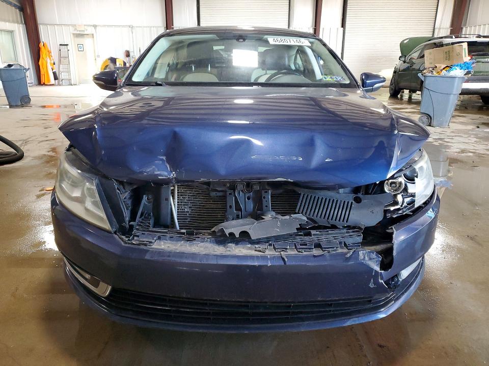 2013 Volkswagen Passat cc VIN WVWRP7AN2DE528511 COPART salvage auction — FRONT END, Salvage Title, sold $1,050 on 2026-08-12 (photo 5)
