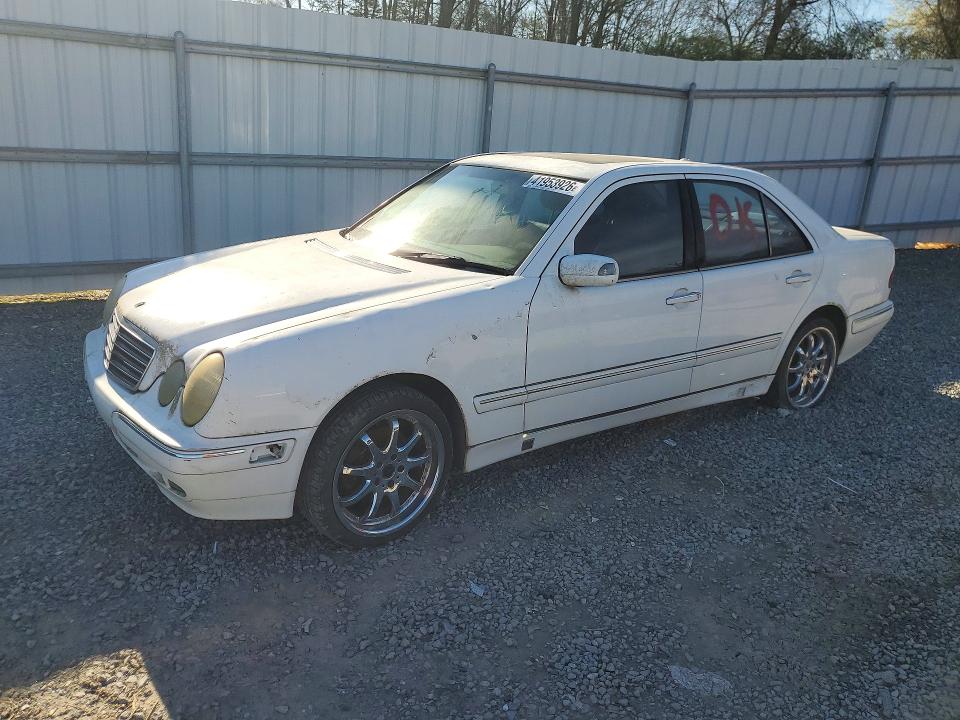 2000 Mercedes-benz E-class VIN WDBJF65J7YB082721 COPART salvage auction — HAIL, NC - UNREGISTERABLE CERT OF TITLE, sold $275 on 2026-07-08 (photo 1)
