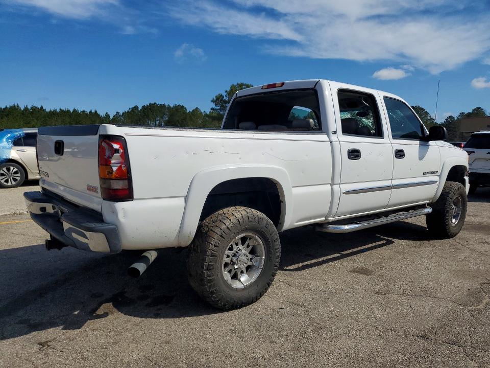 2004 Gmc SIERRA VIN 1GTHC23U24F188107 COPART salvage auction — VANDALISM, Sc - Cert Of Title-Salvage, sold $1,050 on 2026-07-03 (photo 3)