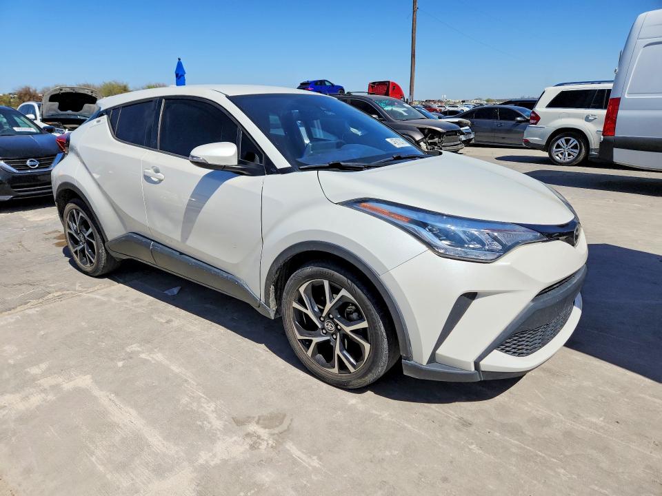 2020 Toyota C-hr VIN NMTKHMBX4LR113601 COPART salvage auction — SIDE, Salvage Title, sold $5,100 on 2026-07-23 (photo 4)