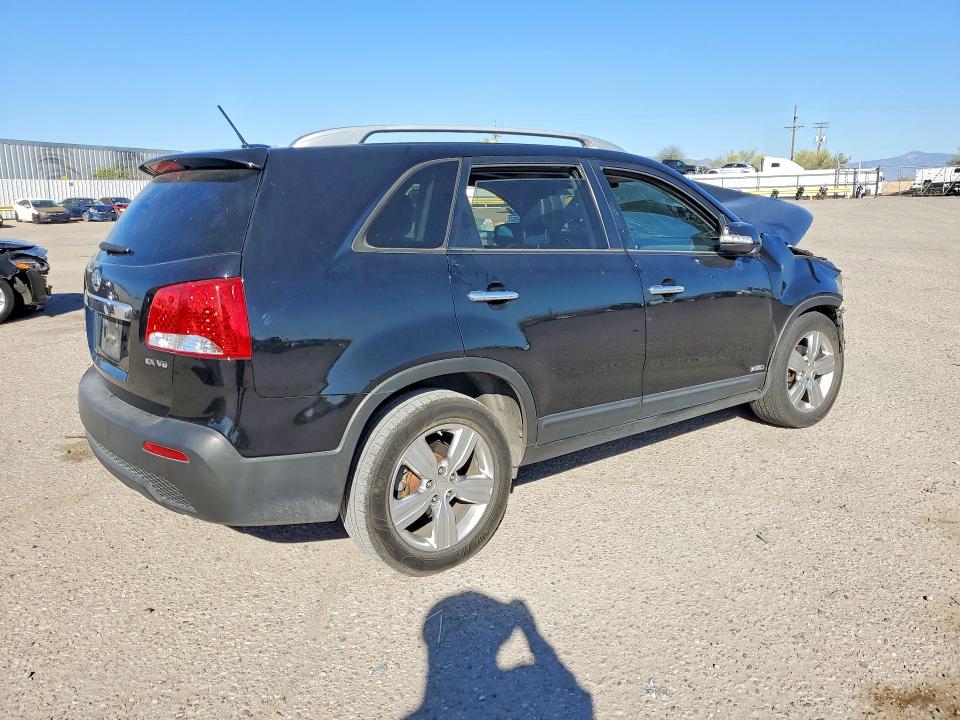 2012 Kia Sorento VIN 5XYKUDA28CG191654 COPART salvage auction — FRONT END, AZ - CERT OF TITLE - SALVAGE, sold $400 on 2026-07-24 (photo 3)