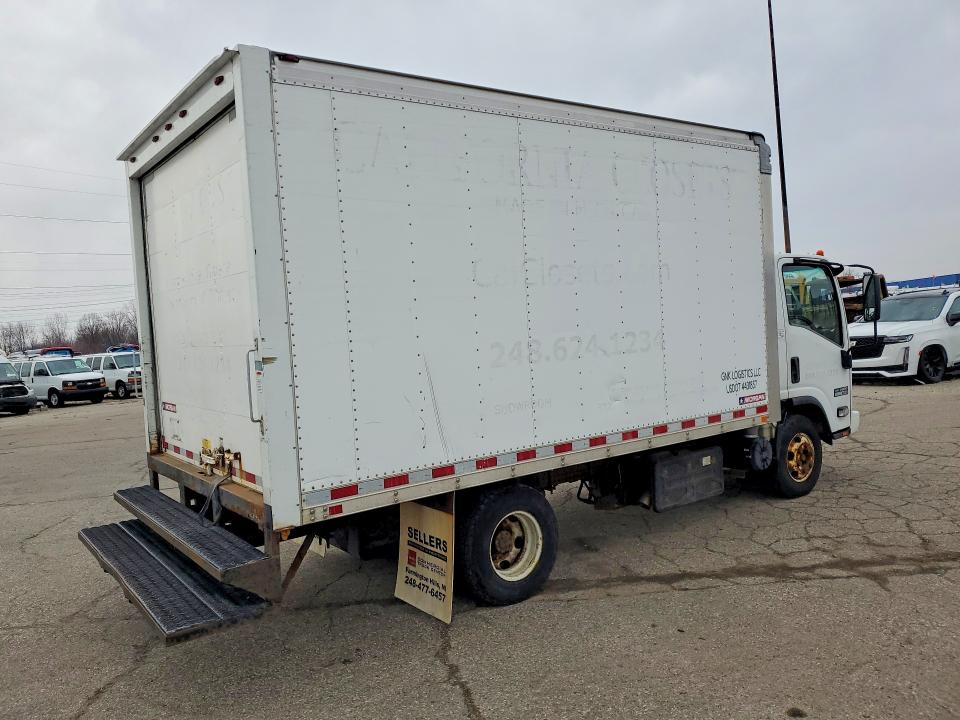 2014 Isuzu Npr VIN JALB4W171E7400996 COPART salvage auction — MINOR DENT/SCRATCHES, Mi - Dealer Only Clean Title, sold $6,250 on 2026-07-21 (photo 3)