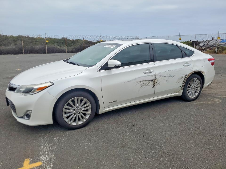2015 Toyota Avalon hybrid VIN 4T1BD1EB4FU042830 COPART salvage auction — SIDE, Hi - Certificate Of Title, sold $2,050 on 2026-07-06 (photo 1)
