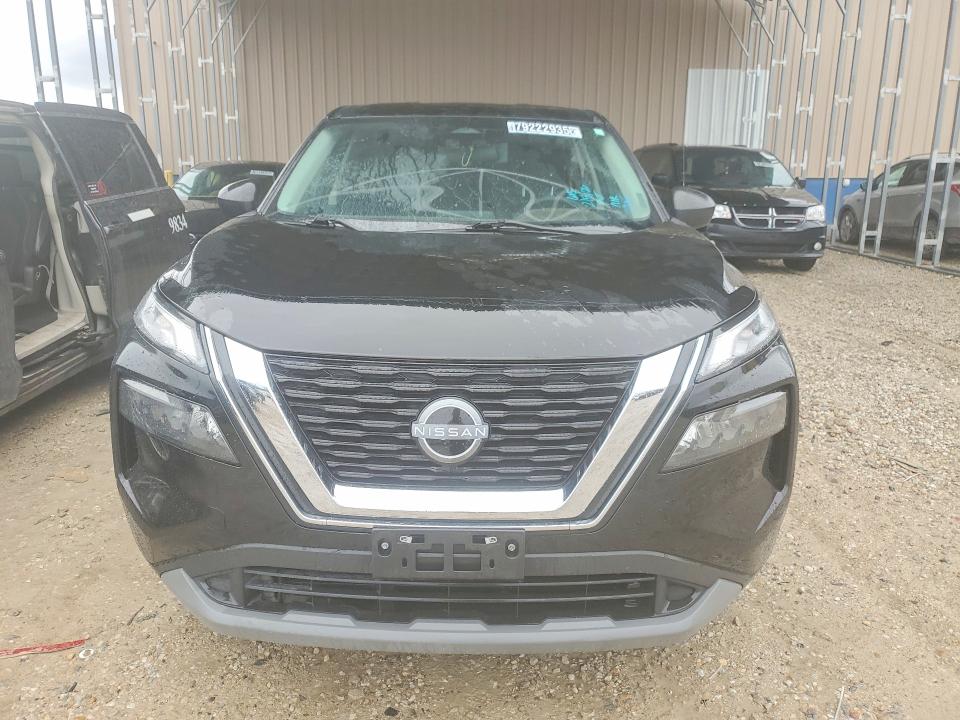 2023 Nissan Rogue sport VIN 5N1BT3AB3PC857905 COPART salvage auction — SIDE, Mo - Cert Of Title-Repossessed, sold $7,900 on 2026-08-13 (photo 5)