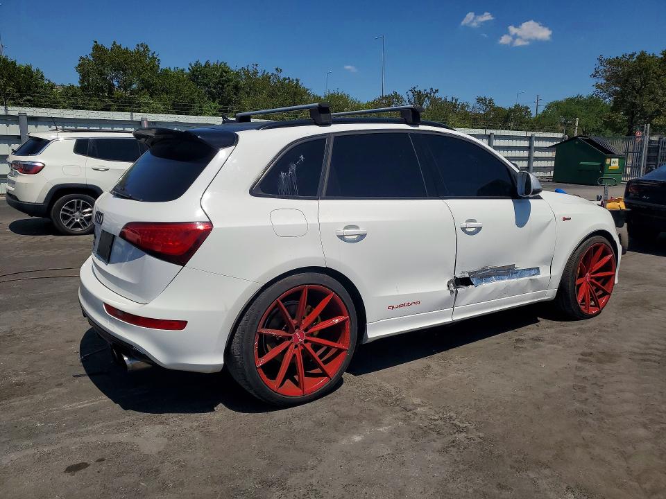 2014 Audi Sq5 VIN WA1CGAFP9EA129613 COPART salvage auction — SIDE, Fl - Cert Of Title Slvg Rebuildable, sold $3,050 on 2026-07-08 (photo 3)