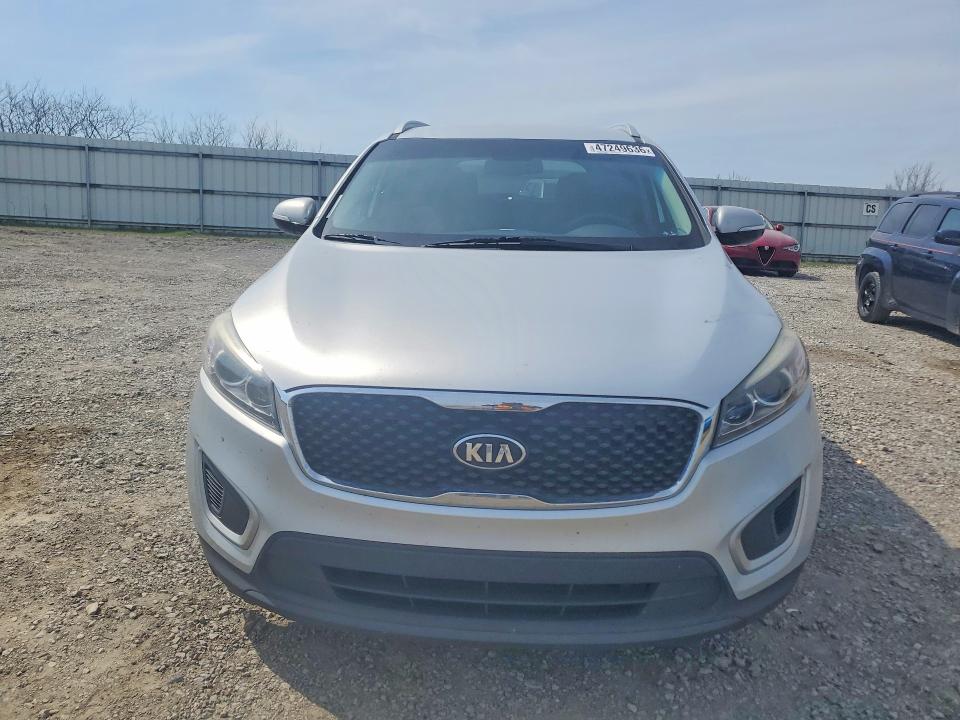 2016 Kia Sorento VIN 5XYPG4A36GG002222 COPART salvage auction — MINOR DENT/SCRATCHES, Ky - Cert Of Title-Salvage, sold $1,550 on 2026-07-09 (photo 5)