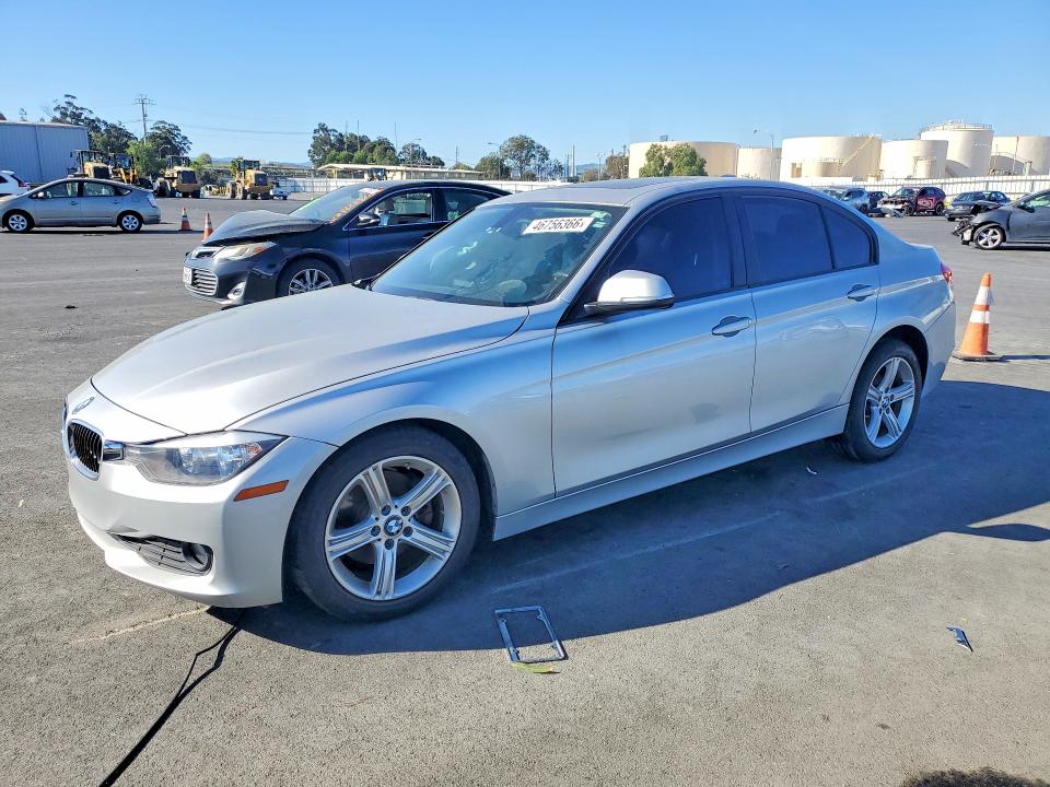 2015 BMW 3er VIN WBA3B1G59FNT64621 COPART salvage auction — SIDE, Ca - Salvage Certificate, sold $925 on 2026-08-19 (photo 1)