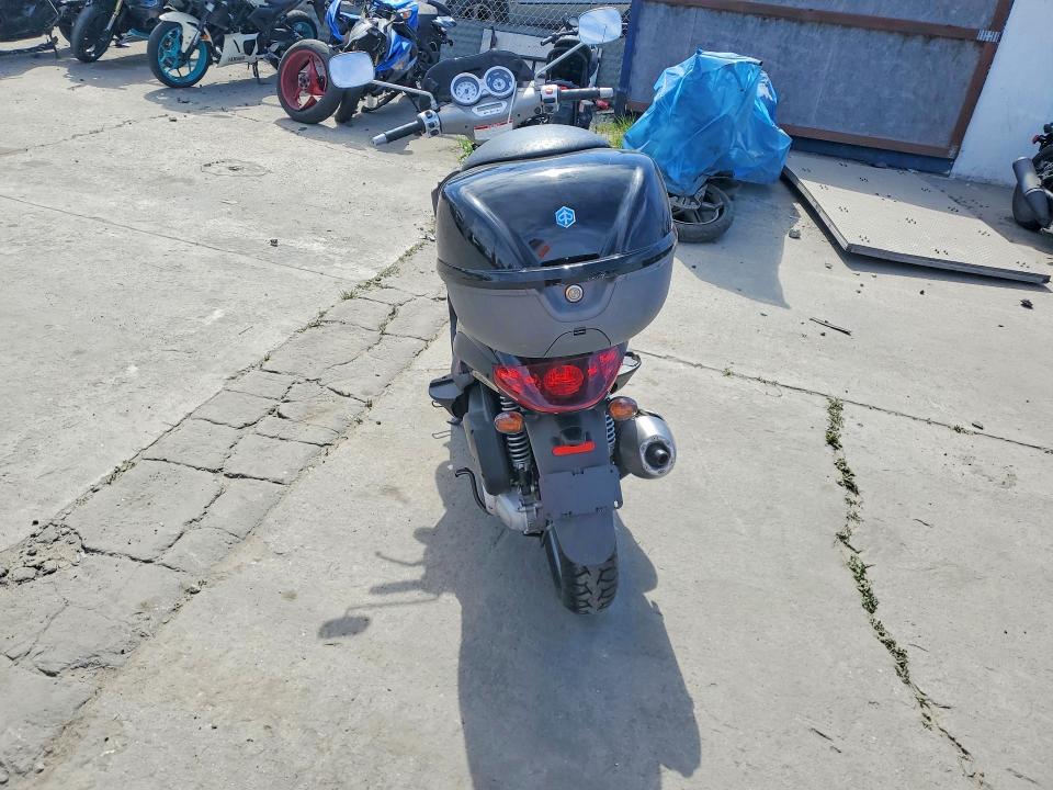 2005 Piaggio Bv VIN ZAPM289L755002005 COPART salvage auction — FRONT END, Ca - Salvage Certificate, sold $175 on 2026-07-16 (photo 4)