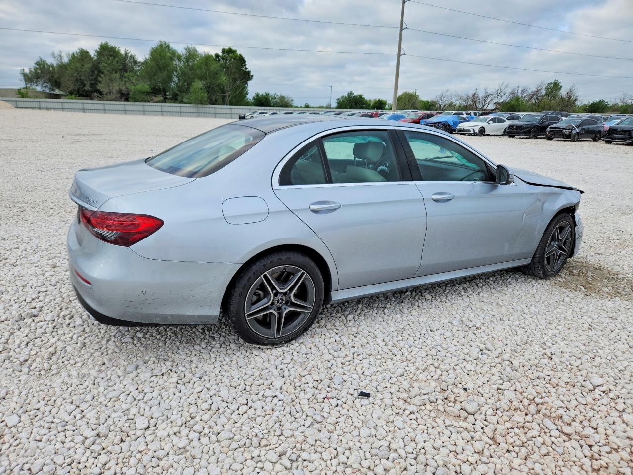2021 Mercedes-Benz E-Class VIN W1KZF5KB7MA881979 COPART salvage auction — Front End, TX - SALVAGE VEHICLE TITLE, sold $15,599 on 2026-07-03 (photo 3)