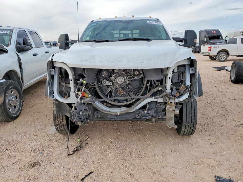 2024 Ford F450 VIN 1FD0W4HT6REF36497 COPART salvage auction — FRONT END, Salvage Title, sold $30,500 on 2026-07-15 (photo 5)