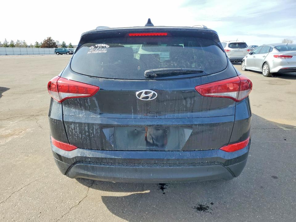 2018 Hyundai Tucson VIN KM8J3CA40JU674640 COPART salvage auction — VANDALISM, Wv - Salvage Certificate, sold $300 on 2026-07-21 (photo 6)