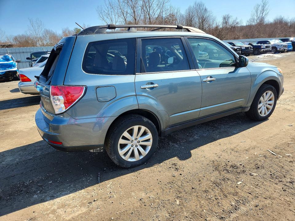 2012 Subaru Forester VIN JF2SHADC3CH458313 COPART salvage auction — REAR END, Ma - Cert Of Title-Reconstrctd Coll, sold $900 on 2026-07-29 (photo 3)