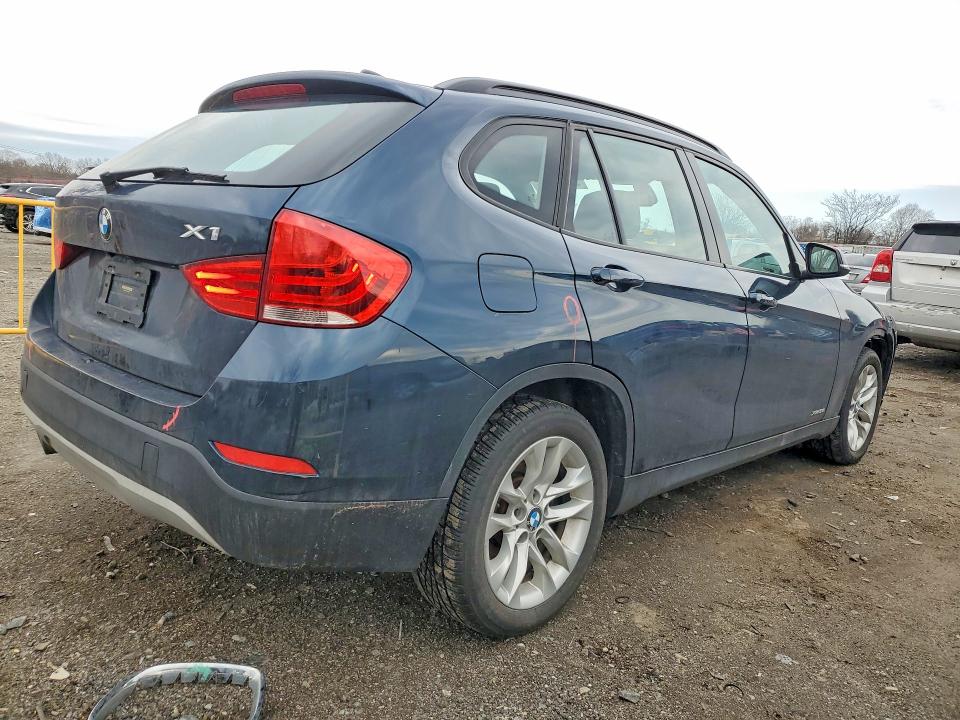 2015 BMW X1 VIN WBAVL1C57FVY32020 COPART salvage auction — FRONT END, Md - Cert Of Salvage > 75% Damage, sold $750 on 2026-07-23 (photo 3)
