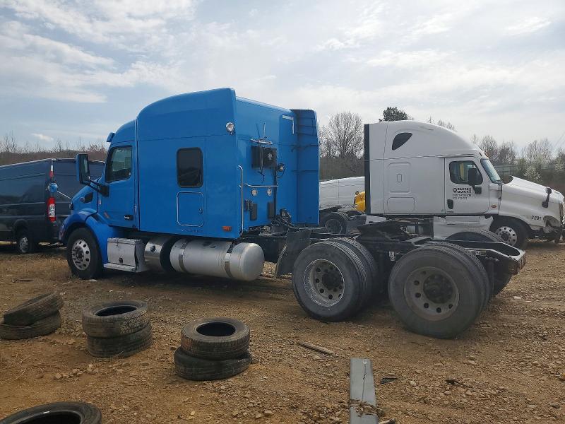 2019 Peterbilt tractor 579 VIN 1XPBDP9X7KD618089 COPART salvage auction — Burn Engine, ID - SALVAGE CERTIFICATE OF TITLE, sold $275 on 2026-08-07 (photo 3)