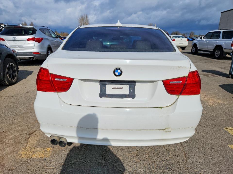 2010 BMW 3 series VIN WBAPH7C52AA175897 COPART salvage auction — FRONT END, Or - Cert Of Title-Reconstructed, sold $800 on 2026-07-27 (photo 6)