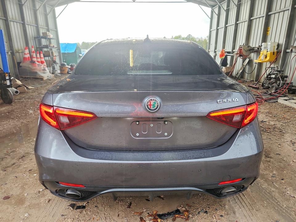 2018 Alfa romeo Giulia VIN ZARFAEBN4J7573186 COPART salvage auction — FRONT END, Tx - Salvage Vehicle Title, sold $5,200 on 2026-07-31 (photo 6)