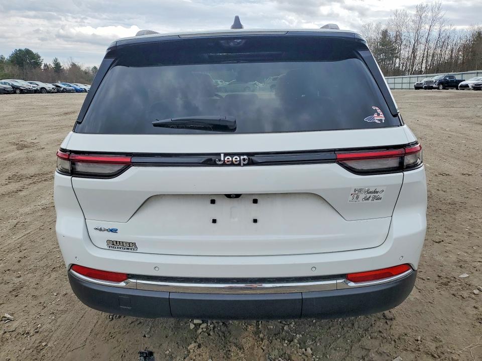 2023 Jeep Cherokee VIN 1C4RJYB60PC663730 COPART salvage auction — ROOF, MA - CERT OF TITLE-SALVAGE, sold $16,400 on 2026-07-30 (photo 6)