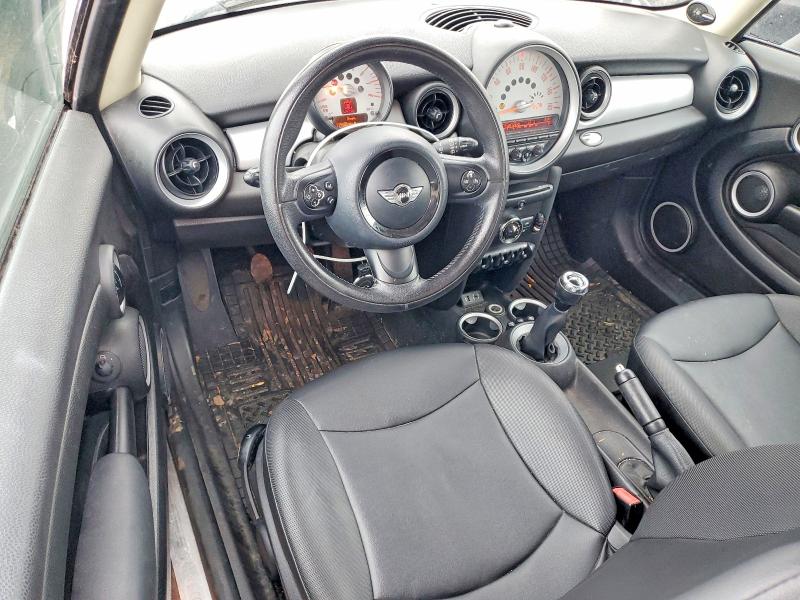 2013 Mini Cooper VIN WMWSU3C59DT373500 COPART salvage auction — NORMAL WEAR, Il - Certificate Of Title, sold $1,050 on 2026-07-07 (photo 8)