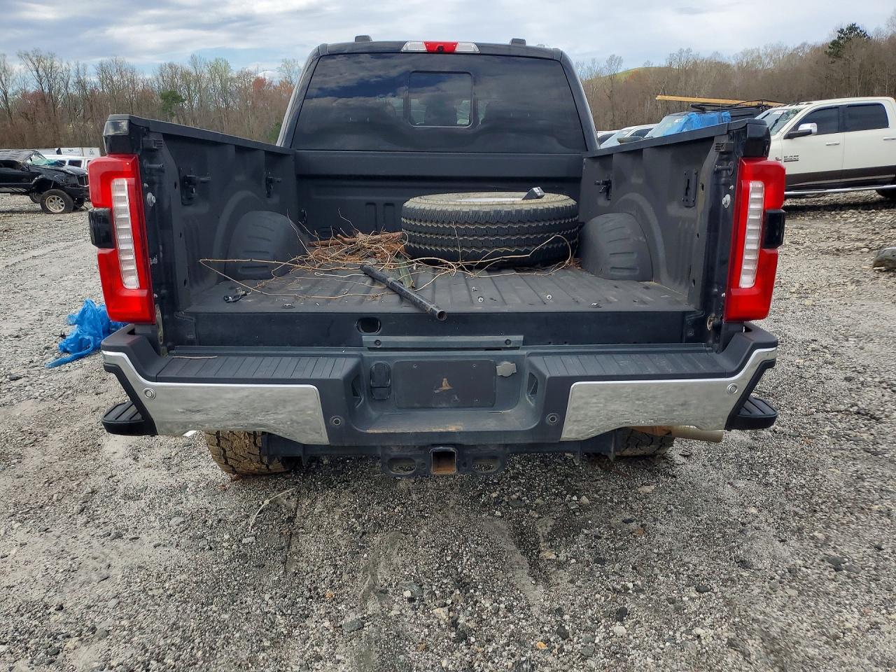 2023 Ford F250 VIN 1FT8W2BT8PED24072 COPART salvage auction — Front End, LA - CERT OF TITLE-SALVAGE, sold $7,000 on 2026-03-23 (photo 6)