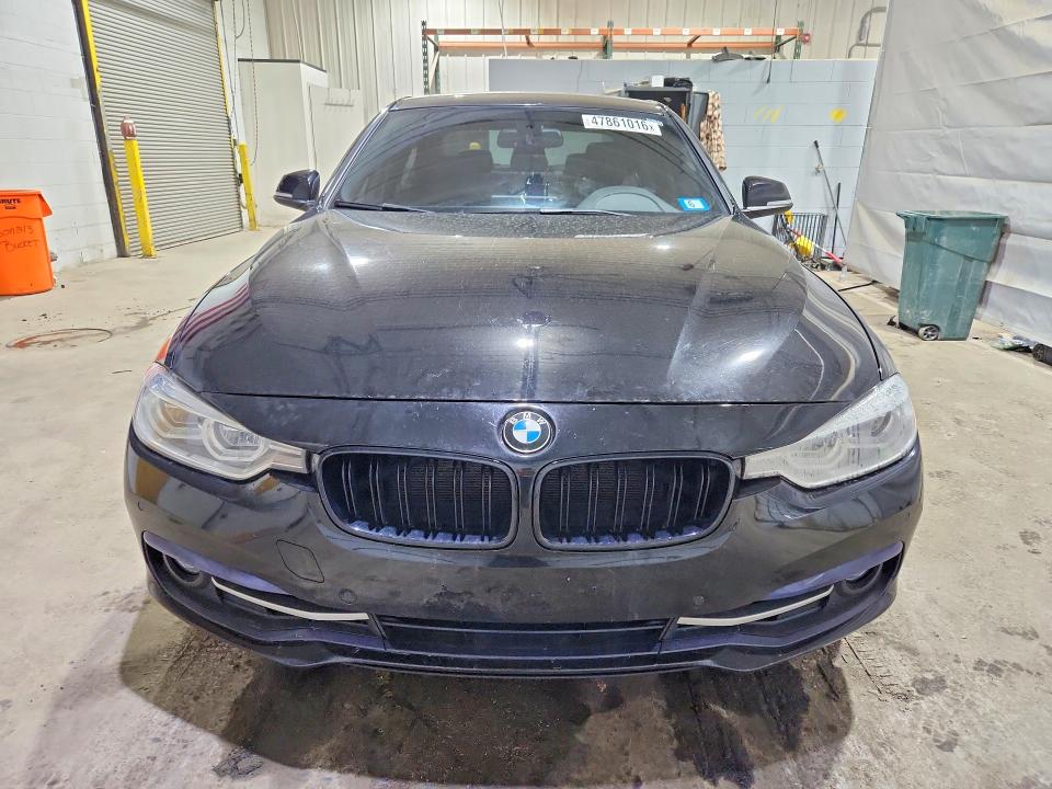 2017 BMW 3er VIN WBA8D9G50HNU59943 COPART salvage auction — WATER/FLOOD, Nh - Cert Of Title-Salvage, sold $100 on 2026-07-09 (photo 5)