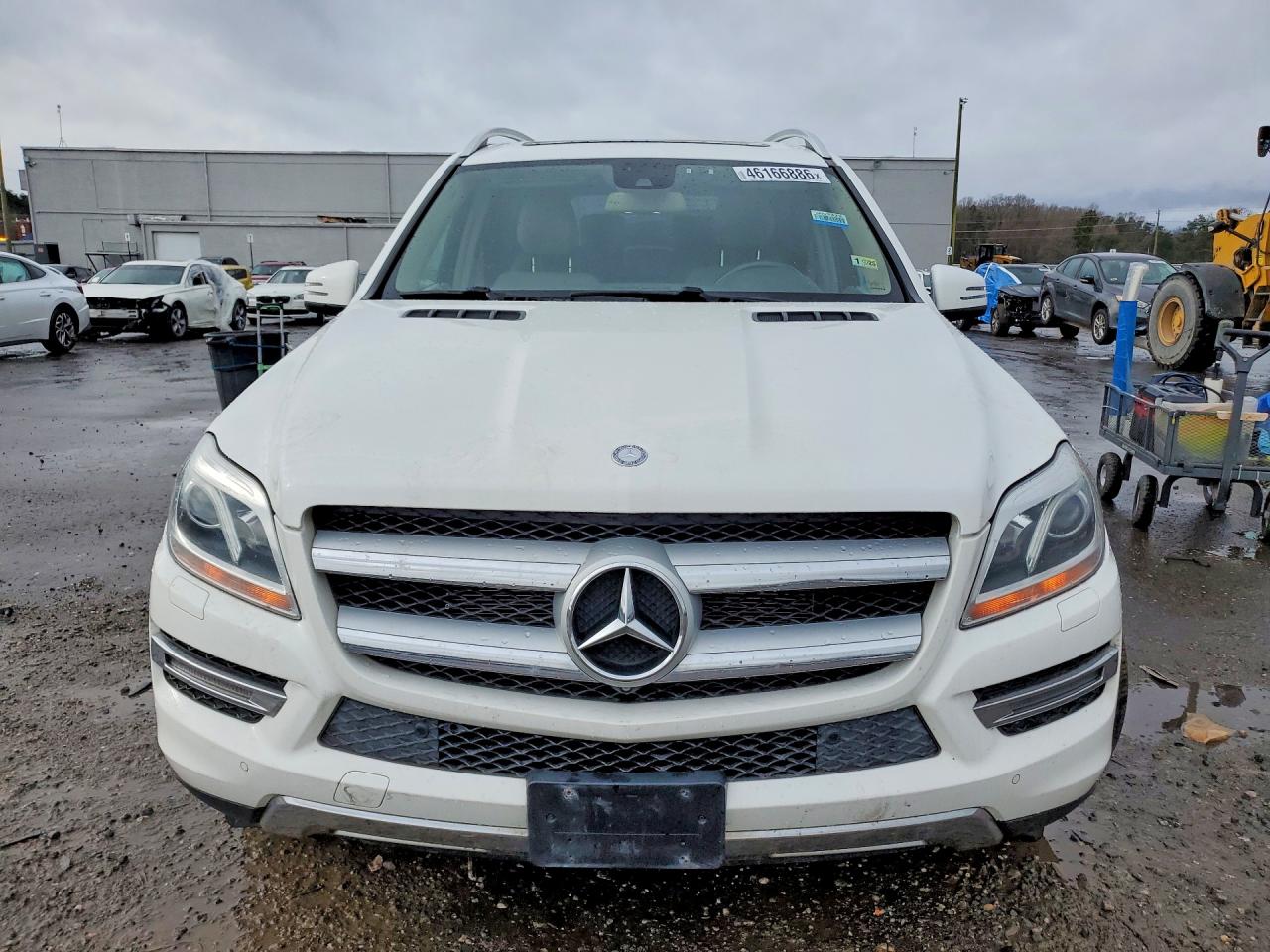 2015 Mercedes-Benz GL-Class VIN 4JGDF6EE9FA513883 COPART salvage auction — Minor Dent/Scratches, WV - CERTIFICATE OF TITLE (P), sold $2,400 on 2026-07-01 (photo 5)