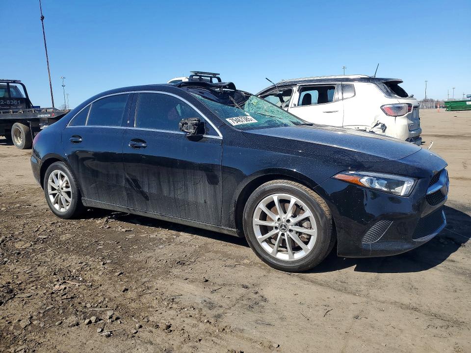 2021 Mercedes-benz A-klasse VIN W1K3G4EB4MJ309826 COPART salvage auction — ROOF, MI - CERT OF TITLE-SALVAGE VEHICLE, sold $325 on 2026-07-21 (photo 4)