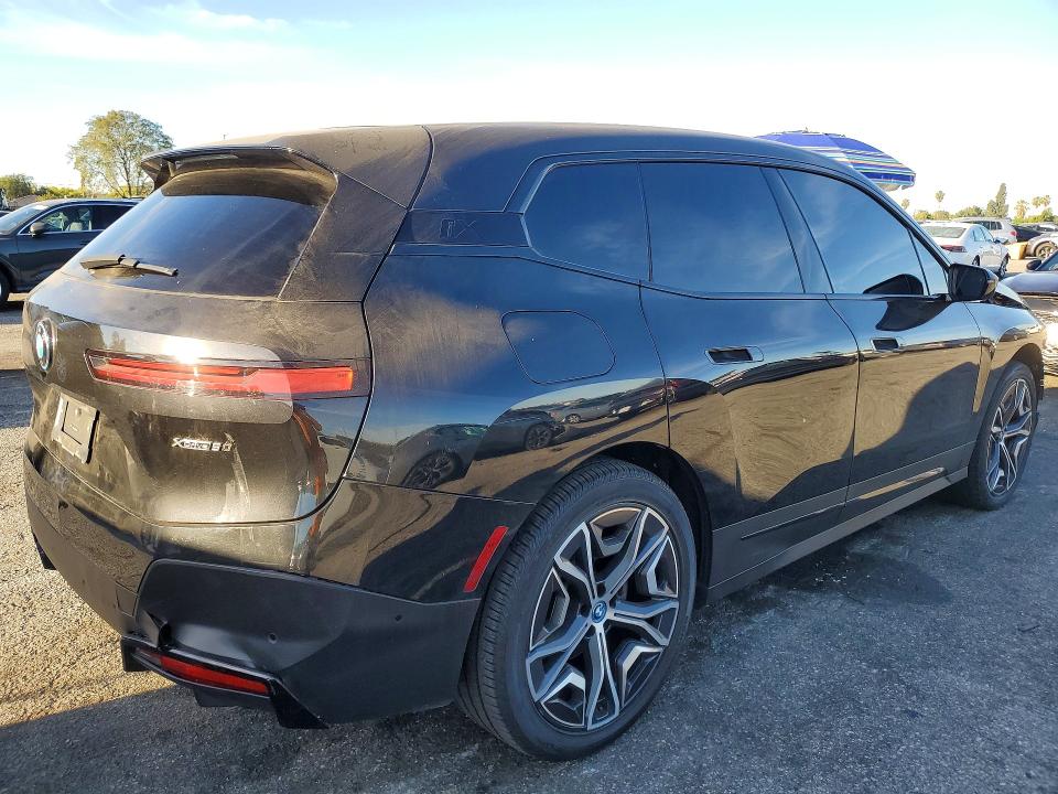 2024 BMW Ix VIN WB523CF01RCN95800 COPART salvage auction — FRONT END, Ca - Salvage Certificate, sold $20,600 on 2026-07-17 (photo 3)