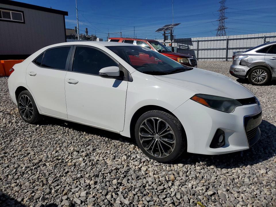 2015 Toyota Corolla VIN 5YFBURHE9FP231379 COPART salvage auction — SIDE, Nv - Salvage Title, sold $150 on 2026-07-27 (photo 4)