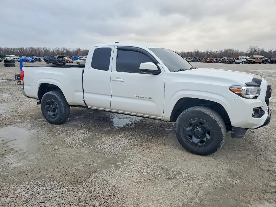 2017 Toyota Tacoma VIN 5TFRX5GN7HX074195 COPART salvage auction — REAR END, Mo - Salvage Certificate Of Title, sold $8,200 on 2026-07-08 (photo 4)