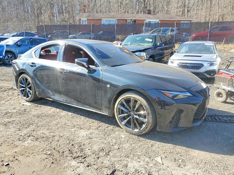 2023 Lexus Is VIN JTHGZ1E24P5032000 COPART salvage auction — MINOR DENT/SCRATCHES, Salvage Title, sold $17,300 on 2026-07-23 (photo 4)