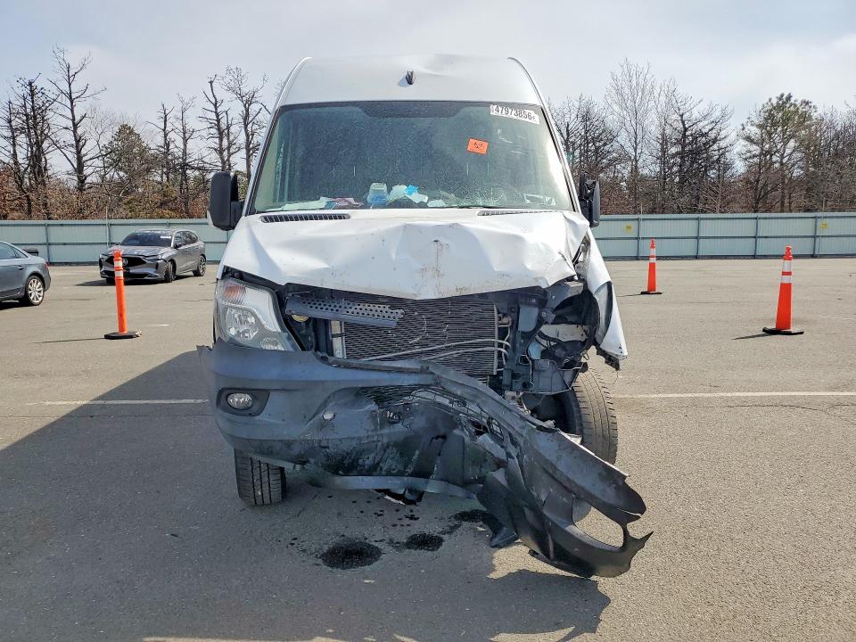 2016 Mercedes-benz Sprinter VIN WD3FE8CD0GP251251 COPART salvage auction — FRONT END, Id - Salvage Certificate Of Title, sold $6,400 on 2026-07-20 (photo 5)