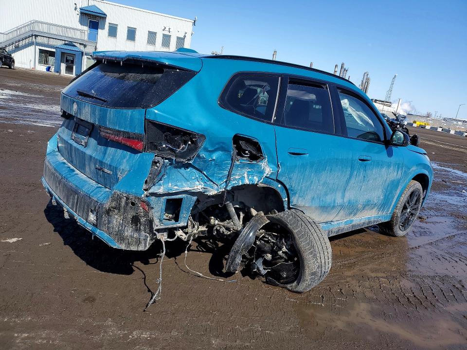 2025 BMW VIN WBX73EF00S5192328 COPART salvage auction — SIDE, Qc - Gravement Accidente, sold $19,500 on 2026-07-14 (photo 3)
