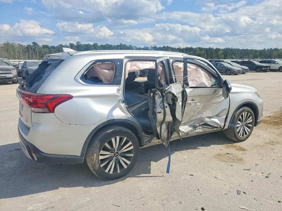 2020 Mitsubishi Outlander VIN JA4AD3A33LZ017940 COPART salvage auction — SIDE, SC - CERT OF TITLE-SALVAGE, sold $1,450 on 2026-07-08 (photo 3)