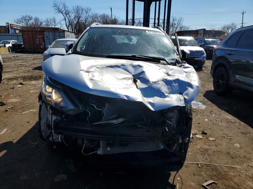 2017 Nissan Rogue VIN JN1BJ1CP7HW028393 COPART salvage auction — FRONT END, Id - Salvage Certificate Of Title, sold $575 on 2026-07-08 (photo 5)