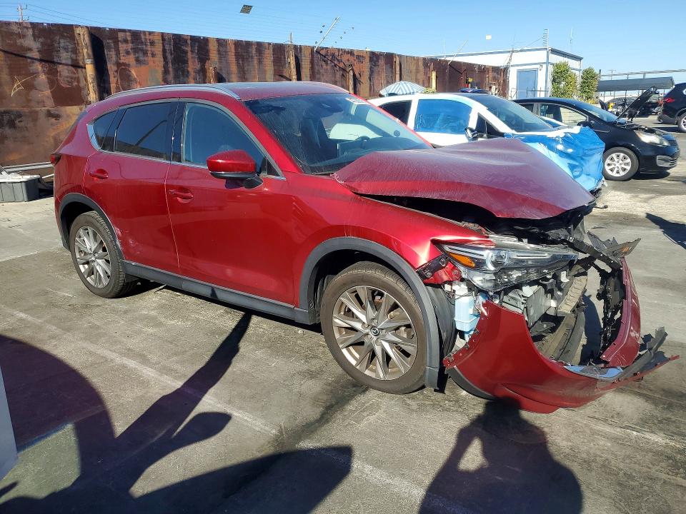 2021 Mazda Cx-5 VIN JM3KFBDM4M0438596 COPART salvage auction — FRONT END, Md - Cert Of Salvage > 75% Damage, sold $225 on 2026-07-10 (photo 4)