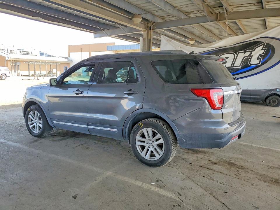 2019 Ford Explorer VIN 1FM5K8D85KGA52468 COPART salvage auction — VANDALISM, Ca - Salvage Certificate, sold $4,800 on 2026-07-02 (photo 2)