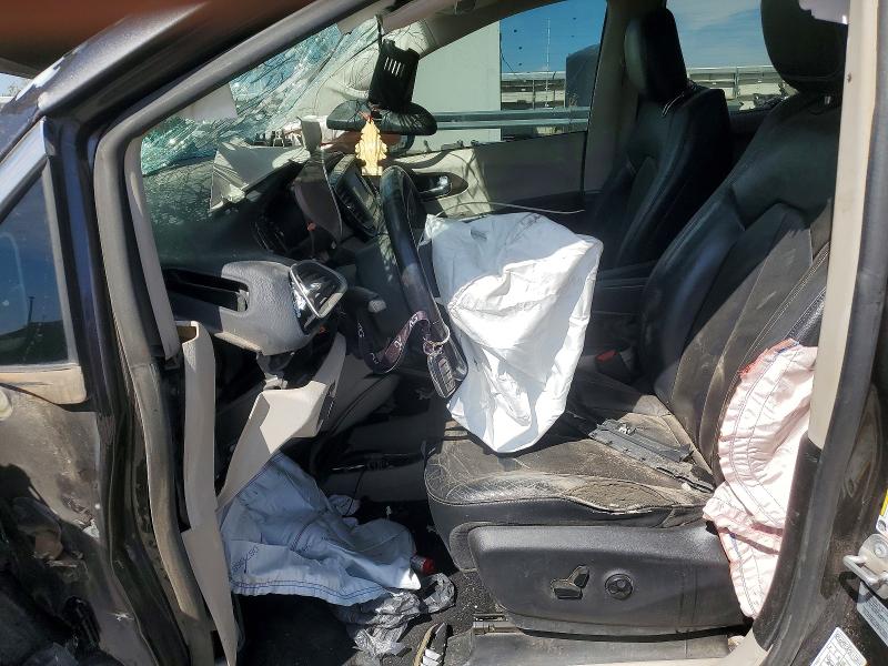 2017 Chrysler Pacifica VIN 2C4RC1BG5HR642665 COPART salvage auction — FRONT END, Salvage Title, sold $400 on 2026-09-10 (photo 7)