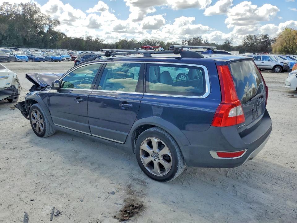 2010 Volvo Xc70 VIN YV4992BZXA1081750 COPART salvage auction — FRONT END, Fl - Cert Of Title Slvg Rebuildable, sold $350 on 2026-07-07 (photo 2)