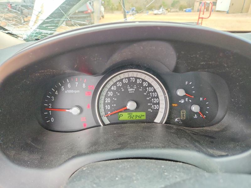 2008 Hyundai Entourage VIN KNDMC233386053102 COPART salvage auction — FRONT END, Nc - Salvage Certificate Of Title, sold $300 on 2026-07-20 (photo 9)