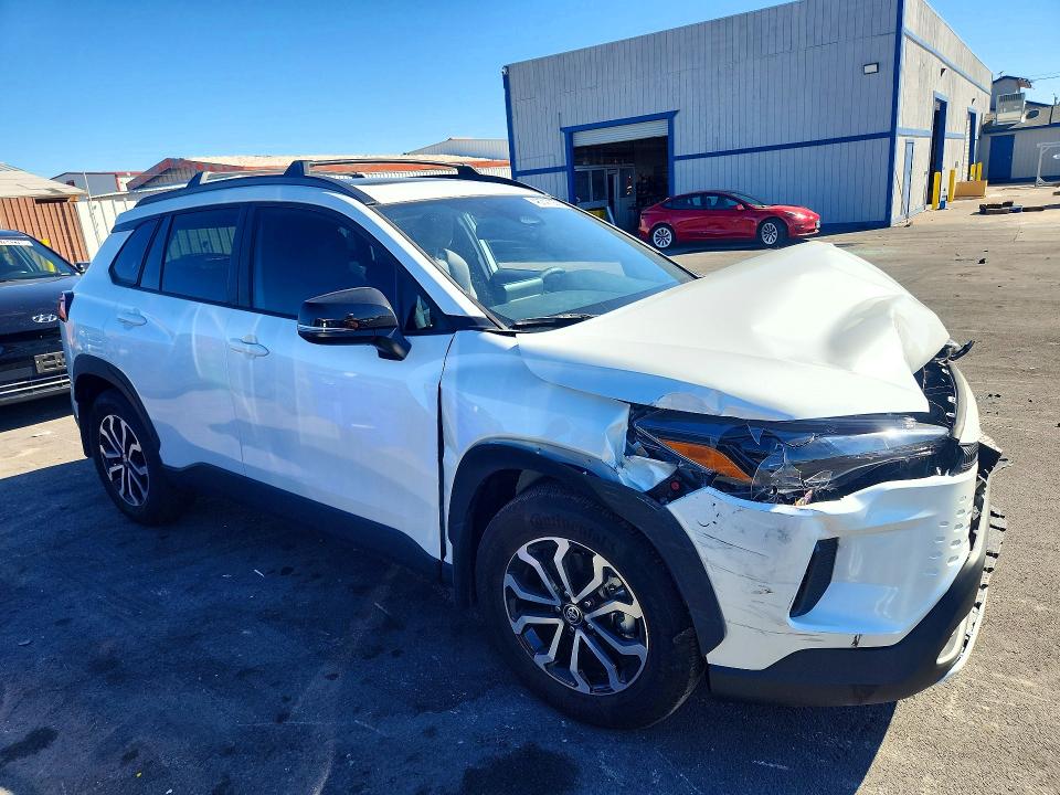 2026 Toyota Corolla VIN 7MUFBABG8TV093359 COPART salvage auction — FRONT END, Nv - Salvage Title, sold $200 on 2026-07-01 (photo 4)