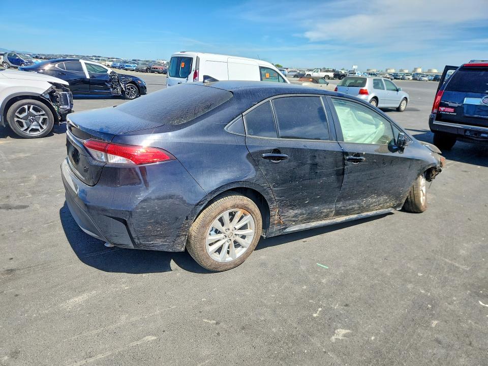 2026 Toyota Corolla VIN JTDB4MEE8T3033047 COPART salvage auction — FRONT END, CA, sold $4,100 on 2026-07-20 (photo 3)