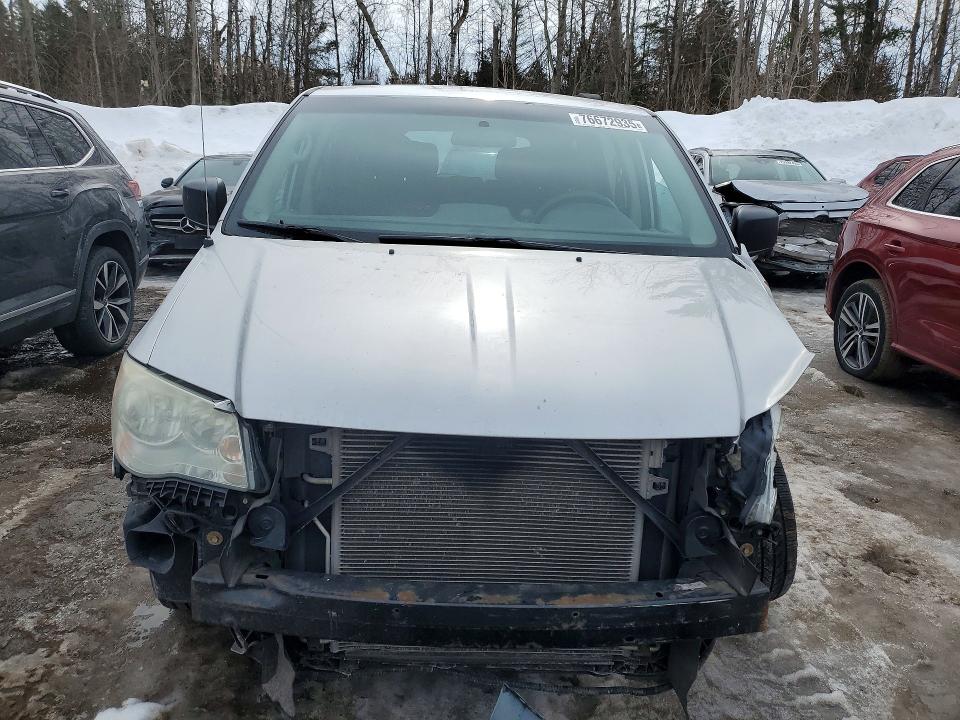 2011 Dodge Grand caravan VIN 2D4RN4DG2BR651858 COPART salvage auction — FRONT END, On - Permit Salvage, sold $200 on 2026-07-02 (photo 5)