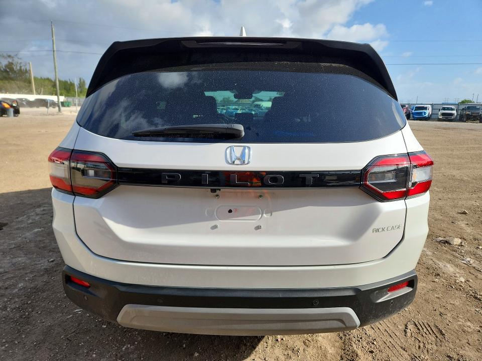 2025 Honda Pilot VIN 5FNYG2H43SB007935 COPART salvage auction — SIDE, FL, sold $12,200 on 2026-08-19 (photo 6)