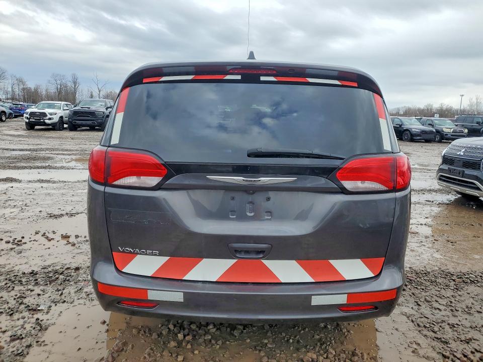 2022 Chrysler Voyager VIN 2C4RC1CG1NR105558 COPART salvage auction — MECHANICAL, Ks - Certificate Of Title, sold $3,150 on 2026-07-30 (photo 6)